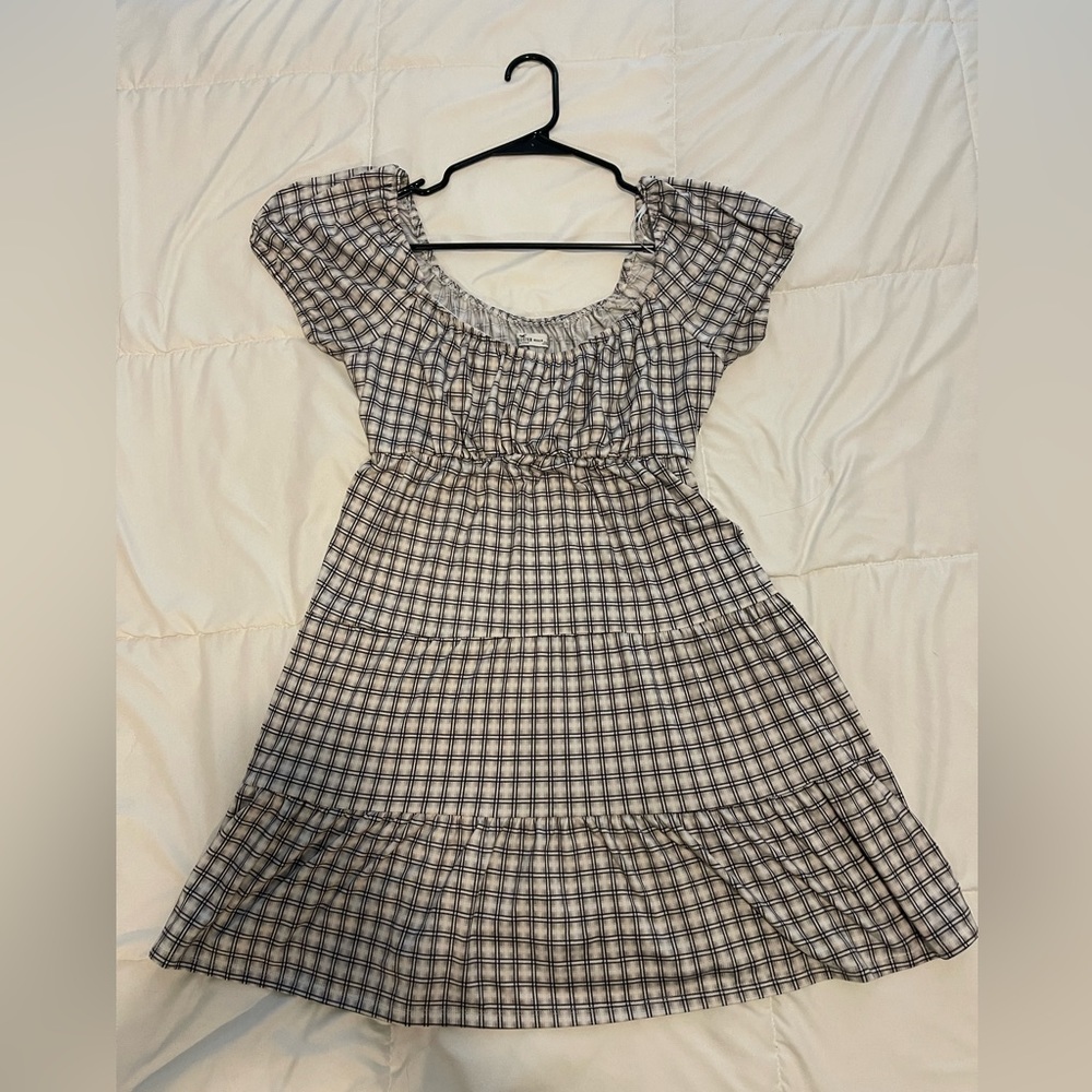 Hollister dress, size small, black and white